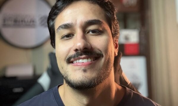 ‘As redes sociais são um enorme canal de vendas’, ele disse depois de