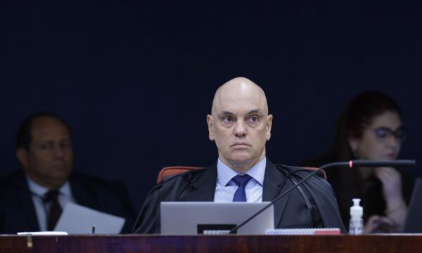 ‘Segunda já tenho que estar fora?’: o que diz a PF sobre conversas de