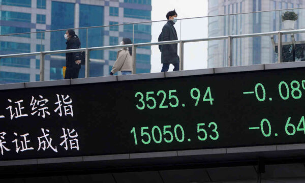 Bolsas da Ásia fecham em alta com petróleo em queda e Fed no radar