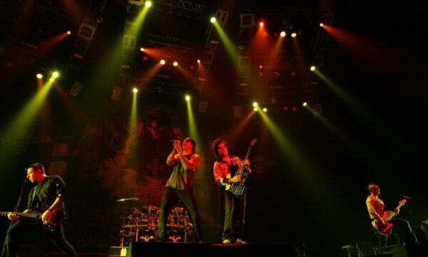 O que significa Avenged Sevenfold? Entenda a origem bíblica do nome da banda
