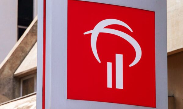 Com piora de cenário, Santander chuta Bradesco (BBDC4) de carteira e c