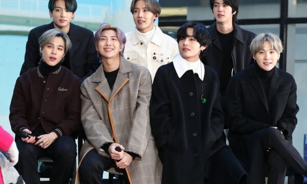 Polícia da Coreia do Sul pede indiciamento do criador do BTS por supos