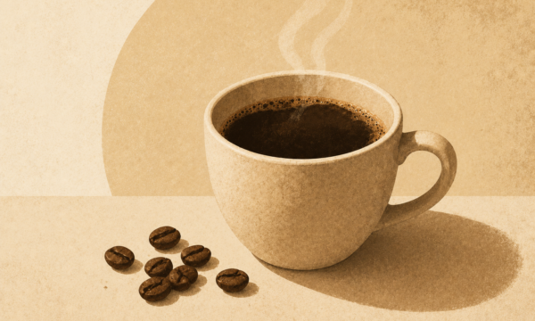 Gosta de café bem quente? Hábito pode triplicar risco de câncer de esôfago, diz estudo