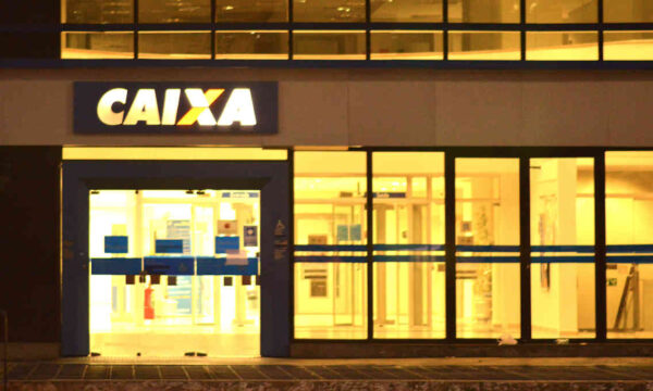 Caixa: Fim da greve? O que bancários decidiram em assembleia desta seg