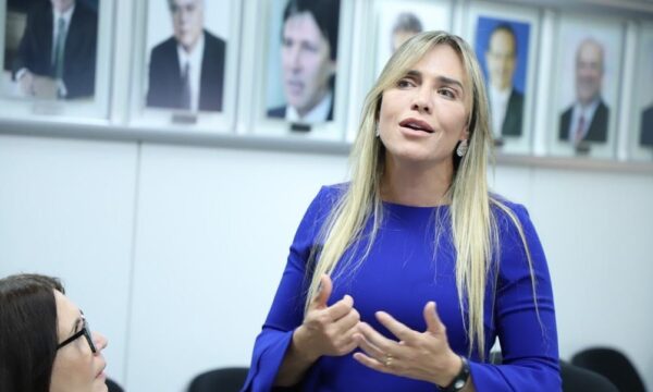 Real Time: Celina lidera com mais de 20 pontos de vantagem no 1º turno
