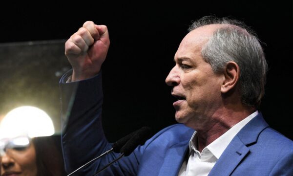 Pesquisa Paraná: Ciro tem 7,5 pontos de vantagem sobre Elmano no 1º tu