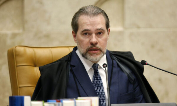 PF suspeita que Dias Toffoli tenha dinheiro de Vorcaro em paraíso fiscal, diz revista