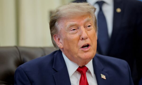Trump minimiza alertas sobre segurança da IA e diz que EUA já têm ferr