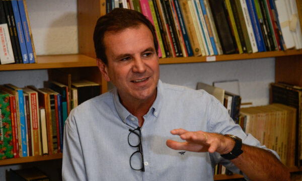 Eduardo Paes mantém liderança nos dois turnos no Rio de Janeiro, apont