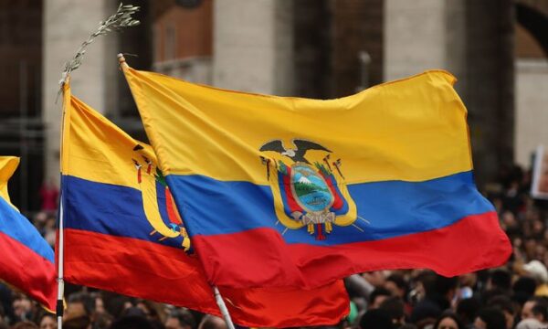 Equador apreende 2,9 toneladas de cocaína em operação