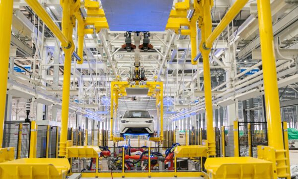 Mais carros, menos crédito: o paradoxo que desafia o mercado automotivo