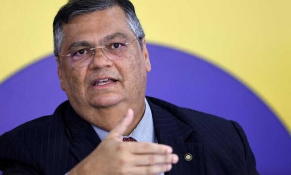 Dino exige criação de código único para fiscalização de emendas parlam