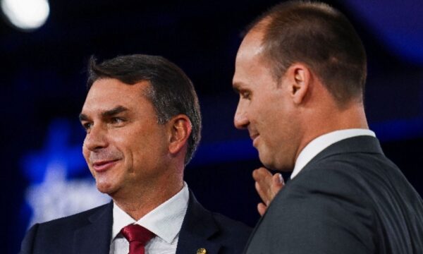 Marcelo Kayath, que já apoiou Lula, seria nome forte para Ministério da Fazenda, diz Eduardo Bolsonaro