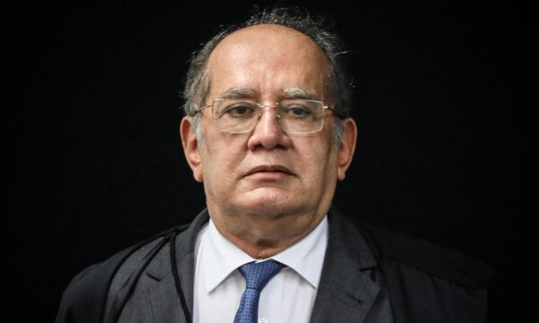 STF: Gilmar formaliza pedido para suspender julgamento de Moraes e identificar ministros envolvidos