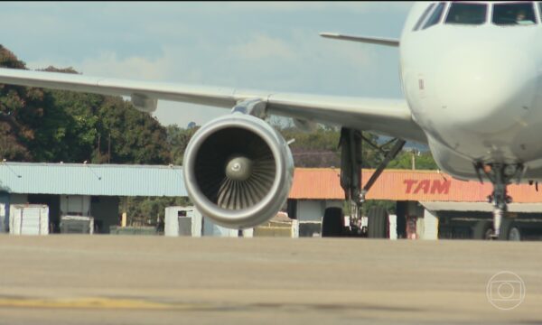 Combustível de avião sobe 14% em setembro e dobra no ano; as passagens vão ficar mais caras?