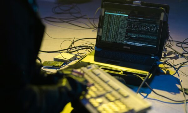 Desenvolvedor do ransomware Conti é condenado a quatro anos de prisão nos EUA