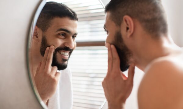Sem banho, sem perfume: por que a Geração Z está apostando nos feromônios para os dates?