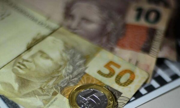 Governo prevê arrecadar R$ 636 bilhões com nova CBS em 2027