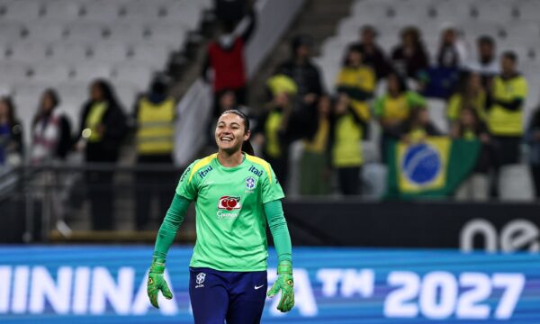 Lorena é indicada ao prêmio de melhor goleira da Bola de Ouro 2026
