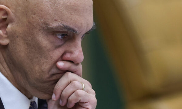 Moraes nega irregularidades em caso Master e aponta motivação político