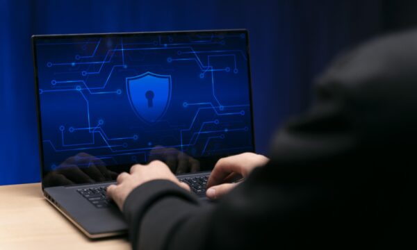 Como pedir que empresas apaguem seus dados pessoais pela LGPD