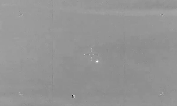 OVNI a 800 km/h? EUA divulgam vídeo de objeto ‘misterioso’ no Oriente
