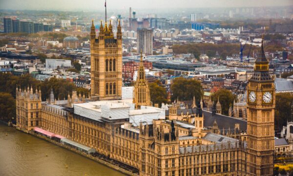 Parlamento britânico rejeita proposta para legalizar direito à morte assistida