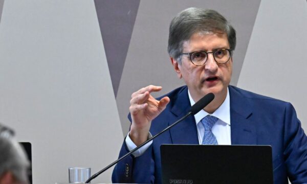 Não existe, nem tive relacionamento de proximidade com o senhor Vorcar