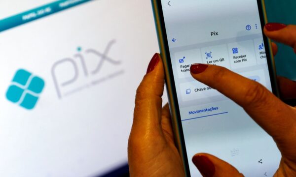 No Itaú, Pix Automático ganha espaço do débito em conta e cresce 281%