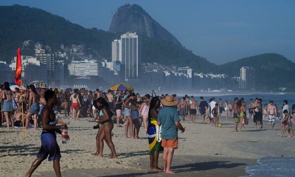 Brasil bate recorde no turismo, mas segue fora do Top 10; o que falta?