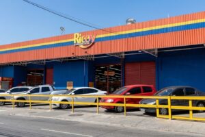 Como esta rede que já faturou R$ 1,6 bilhão e teve 96 supermercados po