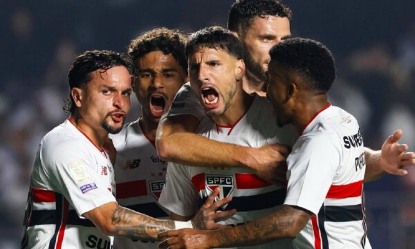 São Paulo vence Internacional e ganha distância da zona de rebaixamento no Brasileirão