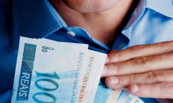Seu cargo pode valer mais com IA: 7 tarefas que aumentam o valor de um