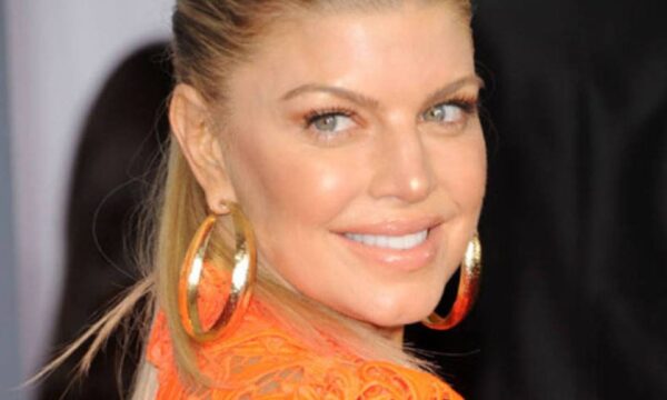 O que aconteceu com a Fergie após deixar o Black Eyed Peas?