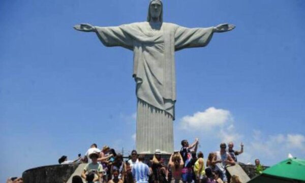 Turismo chinês no Brasil supera em oito meses o total registrado em 2025