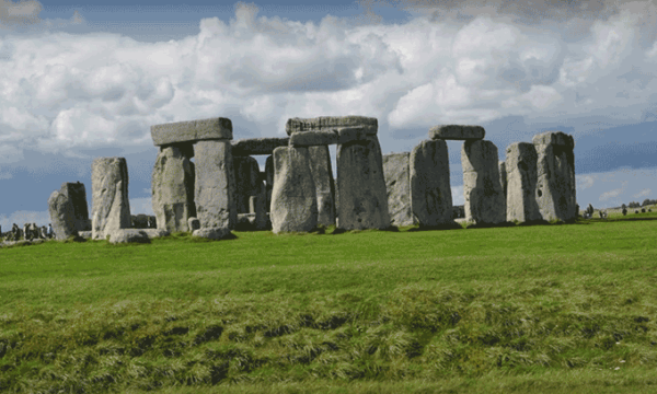 Mistério de Stonehenge: estudo explica como pedra de 6 toneladas viajou 700 km