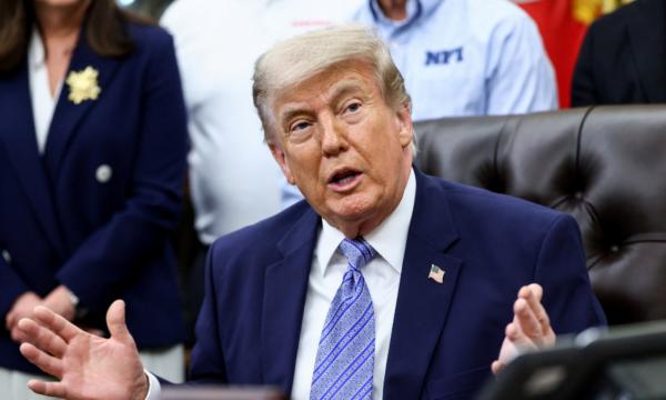 Trump ameaça interromper comércio com UE após convite para que Canadá