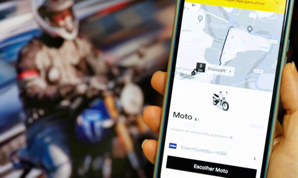 Vale a pena ser Uber Moto? Estudo mostra quando a conta fecha