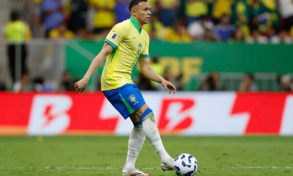 Quem é Vanderson, autor do primeiro gol do Brasil contra a Austrália?