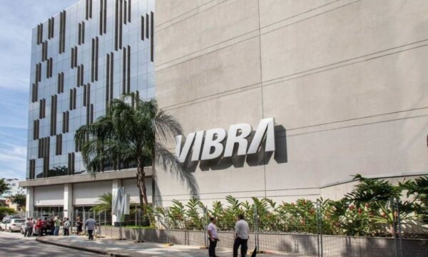 Vibra (VBBR3) fecha contrato estimado em R$ 1,28 bilhão com Inpasa par