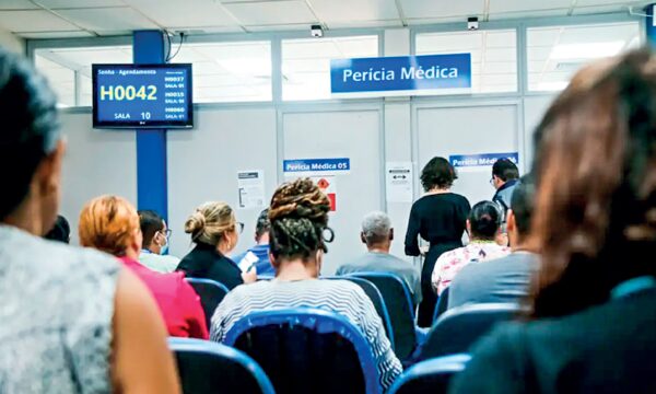 INSS paga dois grupos nesta quinta (1º); veja quem recebe