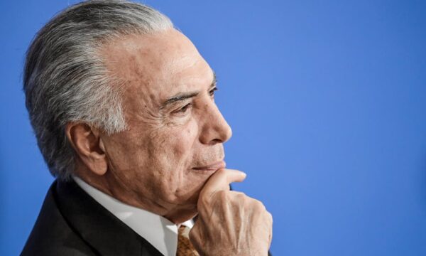Temer declara apoio a Flávio Bolsonaro no 2º turno contra Lula