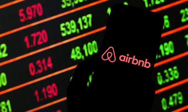 Airbnb vai alugar carros no Brasil — e diversificação chega em momento