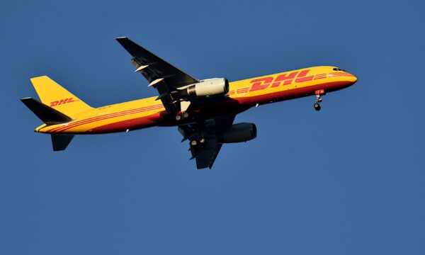 DHL investe R$ 270 milhões para dobrar rede no Brasil e já entrega nos