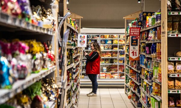 Muito barulho, pouca receita: o gargalo da IA na indústria de consumo