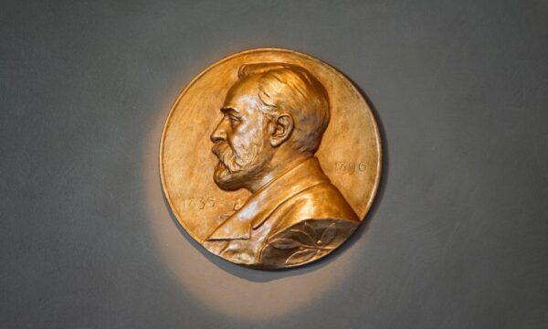 Prêmio Nobel 2026: veja quando os vencedores serão anunciados e como surgiu a premiação