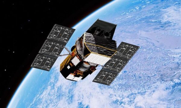 Com 1,4 toneladas, telescópio da Nasa pode cair na Terra após missão d
