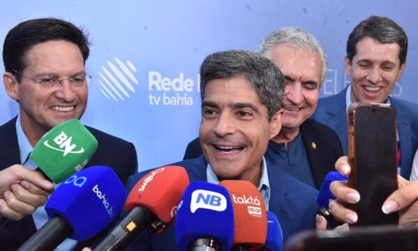 ACM Neto explora voto casado com Lula na Bahia e acende alerta na campanha do PT