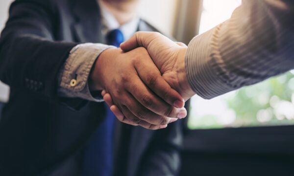 Prompt para pedir promoção: o que dizer ao chefe (com e sem ChatGPT)