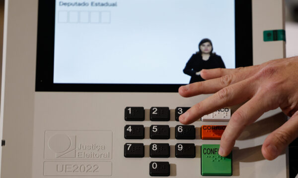 Quase 2 milhões de eleitores com algum tipo de deficiência têm direito a ajuda na hora de votar